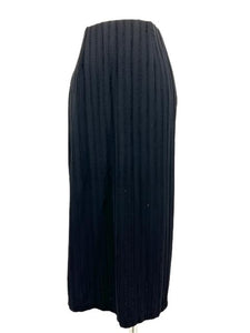 Cut Loose Textured Knit Skirt/Black